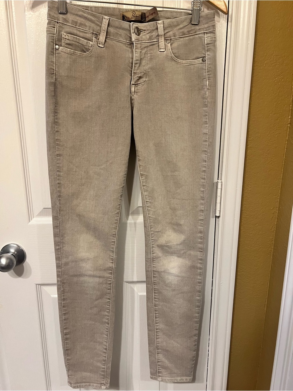 PAIGE Verdugo Ultra-Skinny Jegging – Tan Mid-Rise Stretch Denim Jeans, Size 28